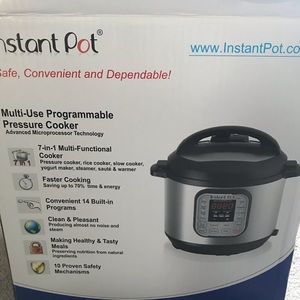 Instant Pot 6 Qt 7-in 1 cooker.